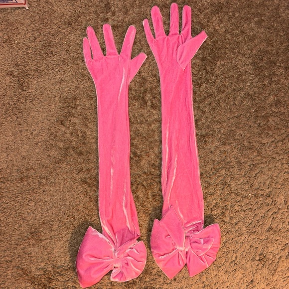 Sugar Thrillz Dolls Kill ‘PRETTY PERFECTION’ Pink Velvet Dress Gloves SET NWT XL - Picture 9 of 11